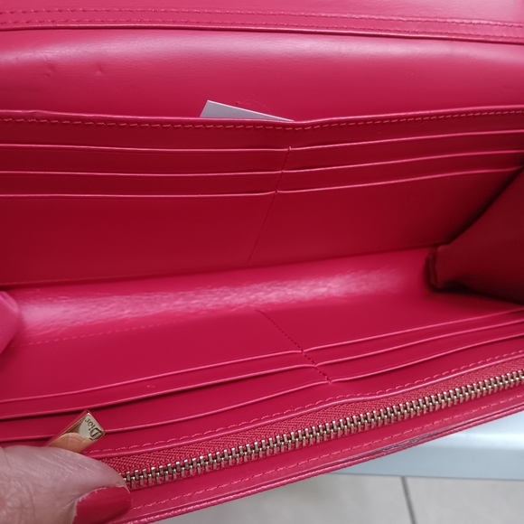 ​💖 VINTAGE DIOR Fuchsia Pink Leather Clutch with Chain - WOC - Picture 15 of 16